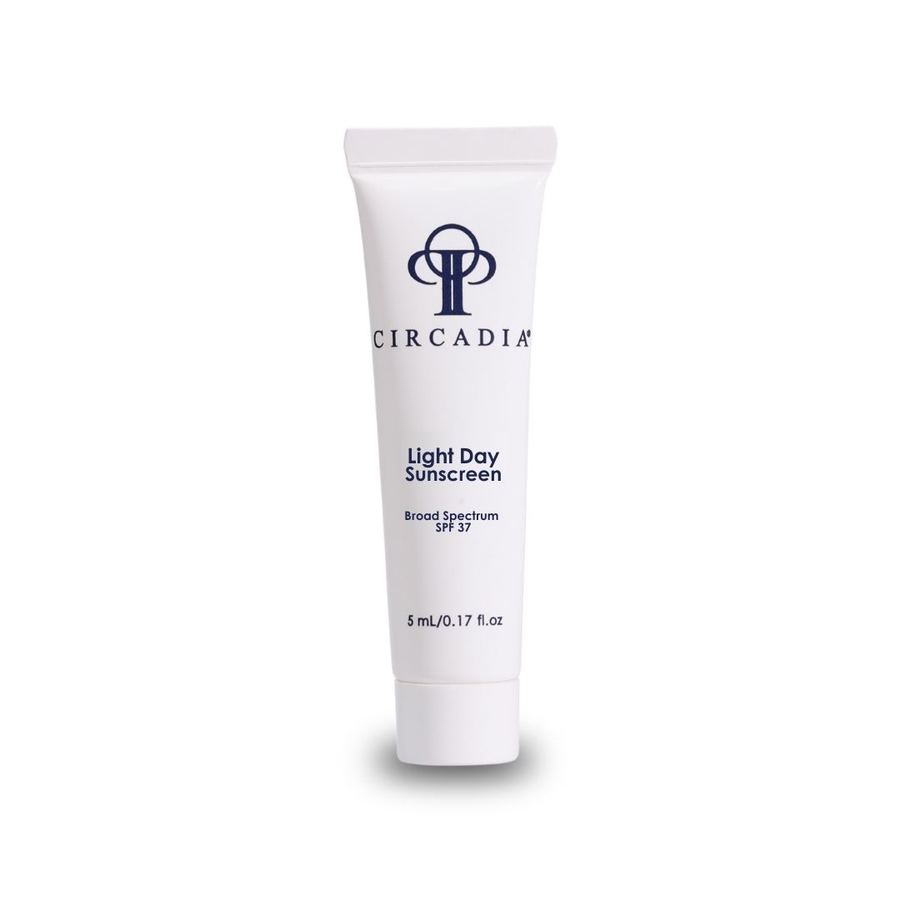 Light Day Sunscreen Sample 10 x 5 ml